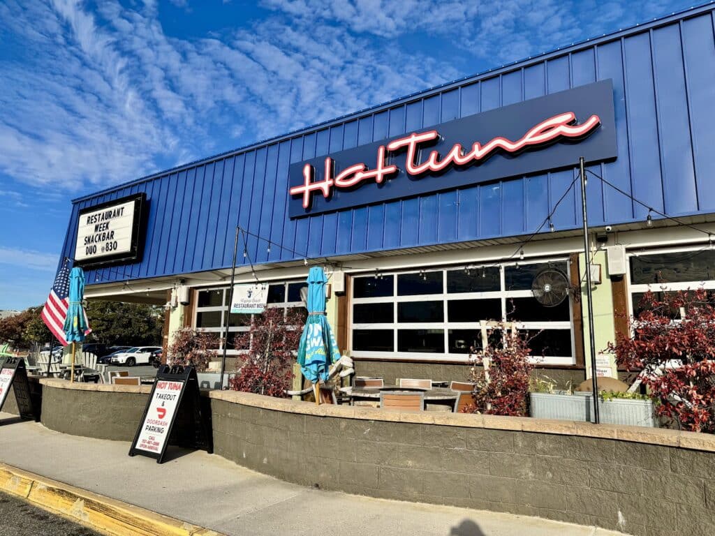 Hot Tuna Bar & Grill